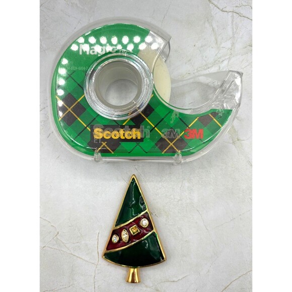 Vintage LIA Signed Christmas Tree Brooch Pin Enamel Green & Red Stones Gold Tone - Picture 10 of 10